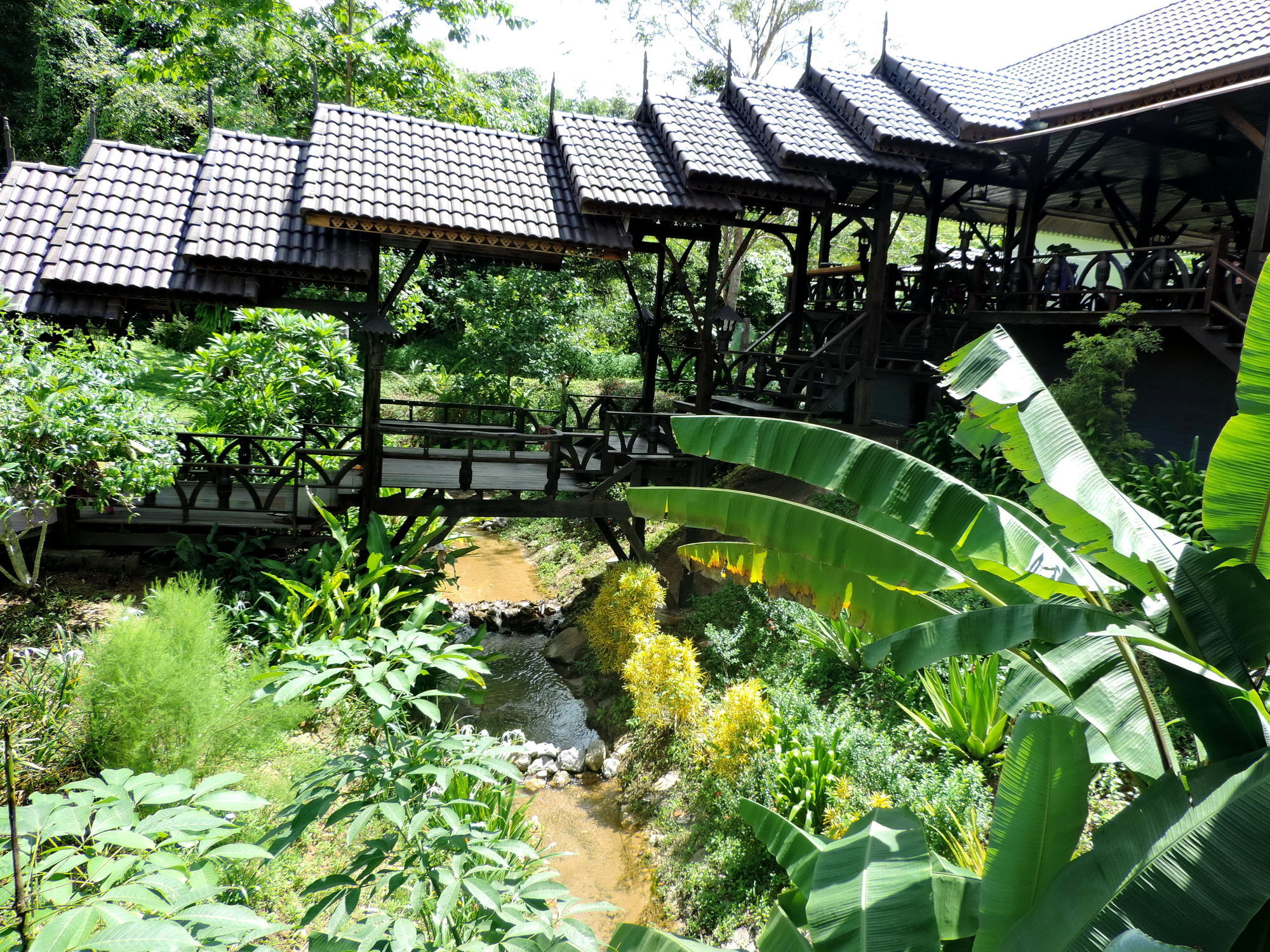 Montania Lifestyle Hotel Phanom Dış mekan fotoğraf