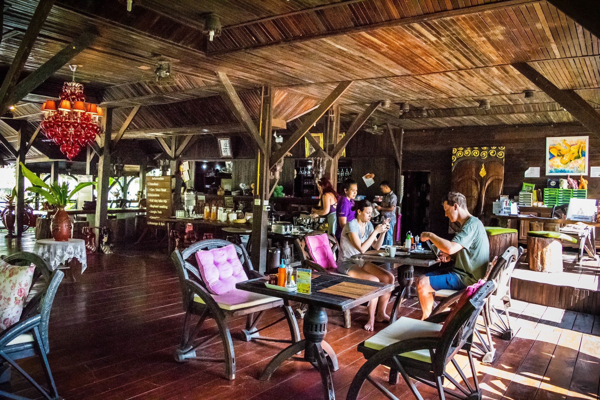 Montania Lifestyle Hotel Phanom Dış mekan fotoğraf