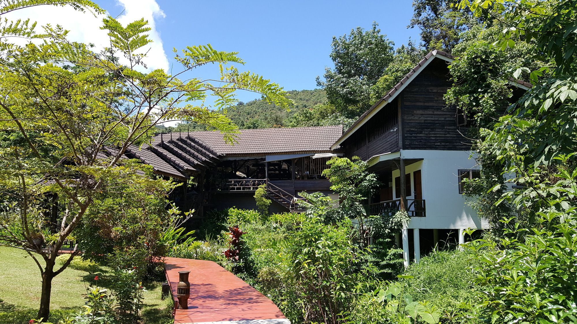 Montania Lifestyle Hotel Phanom Dış mekan fotoğraf